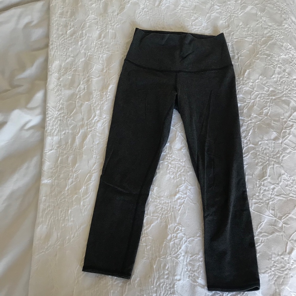 Lululemon Wunder Under Crop Mid-Rise Capris - Grey